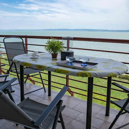 Apartament Panorama-balaton *